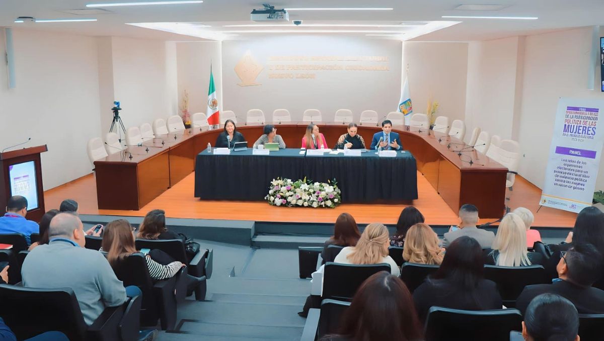 El órgano ha participado en conferencias y capacitaciones en torno a los derechos político-electorales de las mujeres. Especial