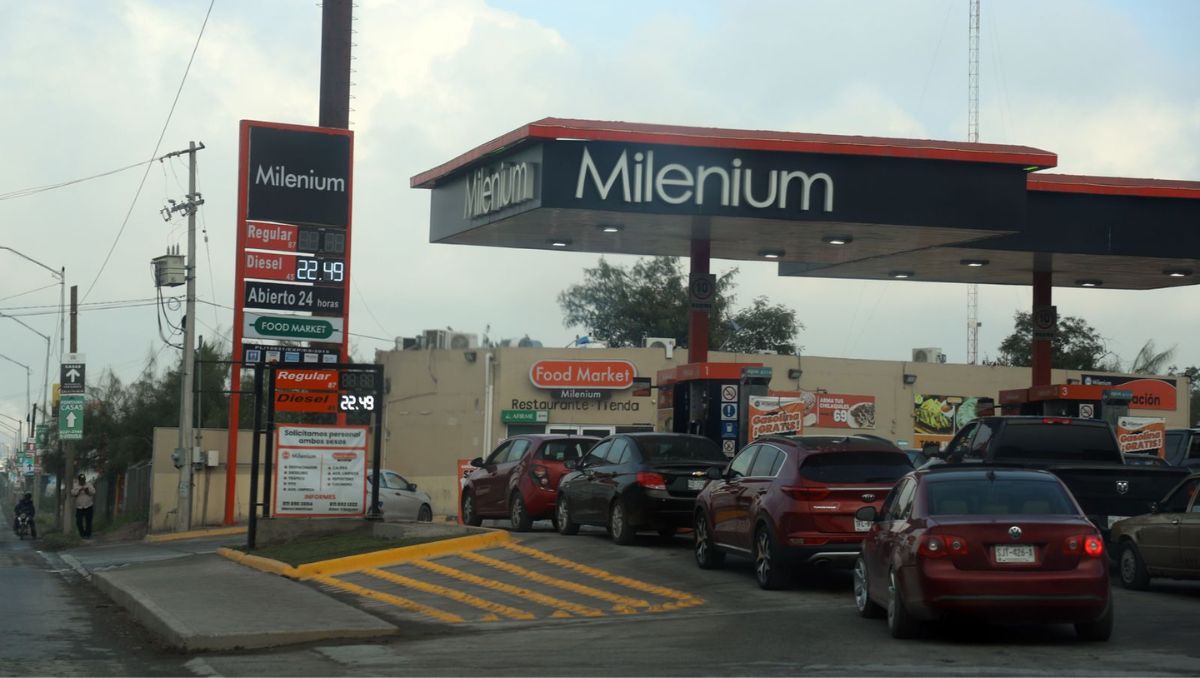 El apoyo del Impuesto Especial de Producción y Servicios a las gasolinas se debió al incremento de los precios internacionales del petróleo. J. López