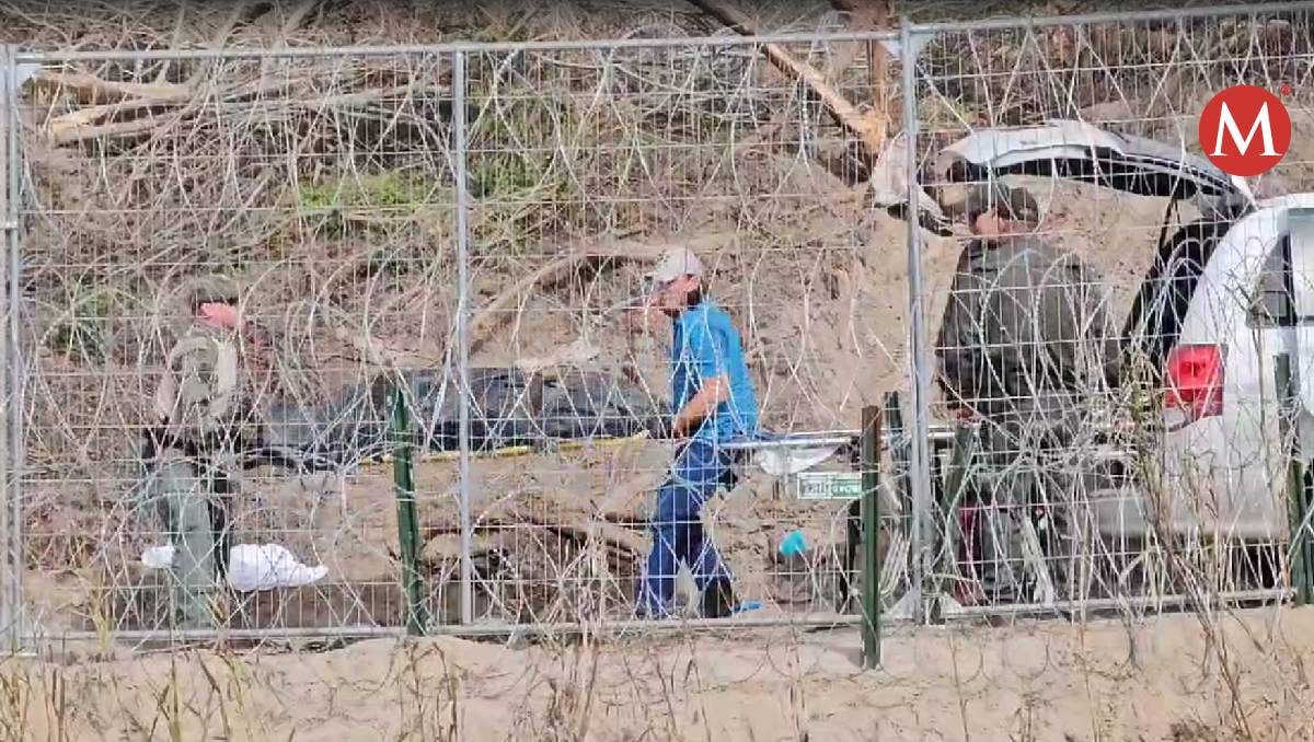 Recuperan cuerpo del río Bravo. (Ángel Domínguez)