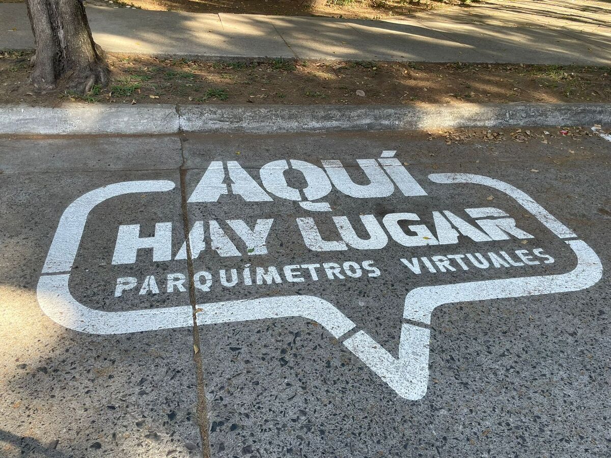 Retrasan colocación de parquímetros virtuales en Guadalajara (Roberto Hurtado)