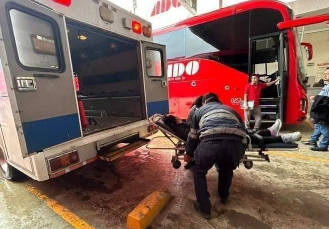 Veinte personas fueron trasladadas a hospitales tras comer enchiladas.