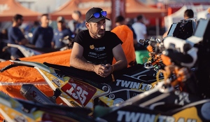 El piloto español Carles Falcón fue reanimado tras su accidente en la segunda etapa del Dakar 2024, luego fue llevado al hospital, donde estar