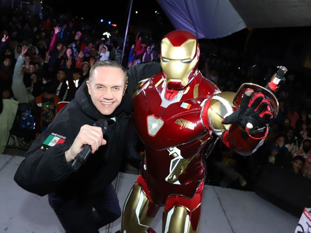 El alcalde entregó regalos para las niñas y niños de Cuajimalpa por Día de Reyes. | Especial.