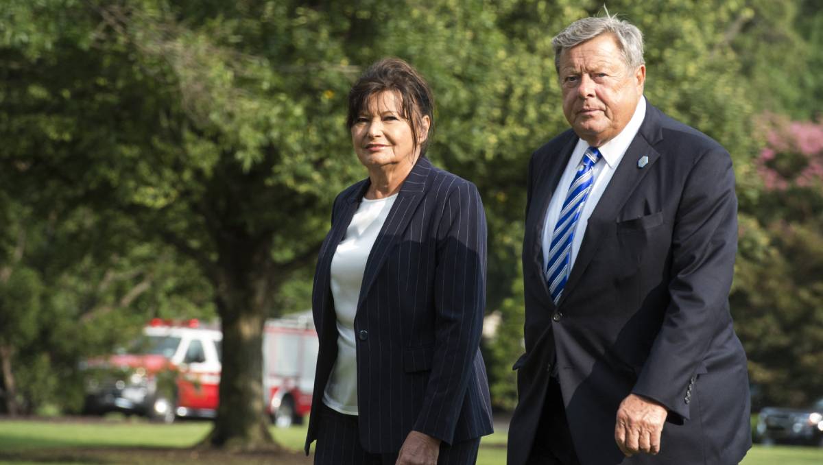 Amalija y Viktor Knavs, padres de Melania Trump | AFP