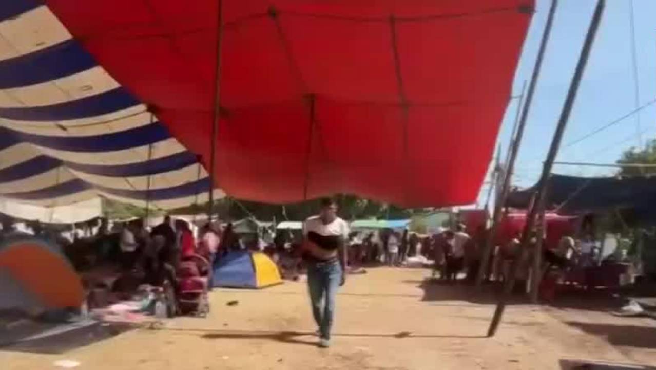 Migrantes en Oaxaca denuncian abusos y falta de apoyo para poder trasladarse