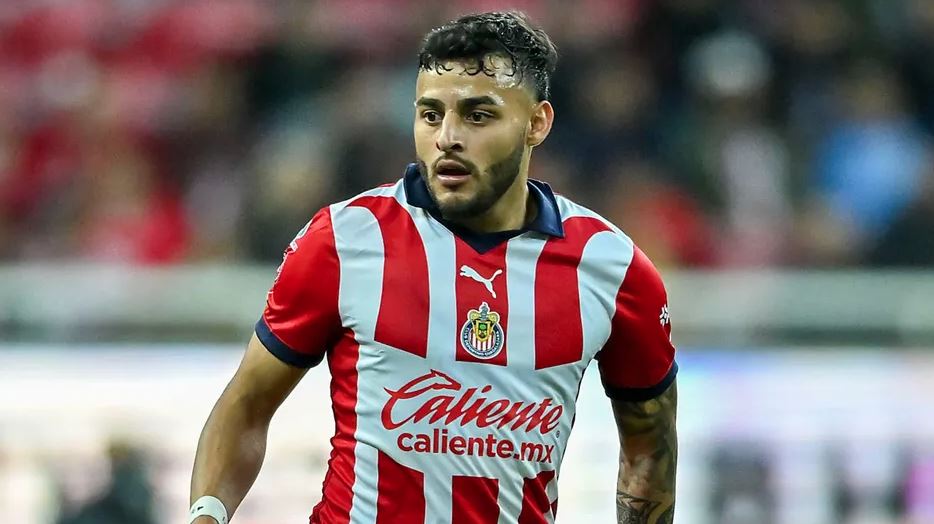 Alexis Vega podría rescindir su contrato con las Chivas, dice la AMFPro
