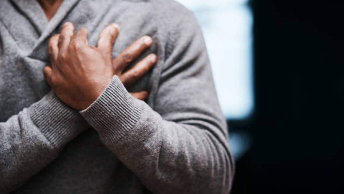 Los empleados que están de pie largas horas tienen más probabilidades de tener problemas cardiacos/ Pixabay