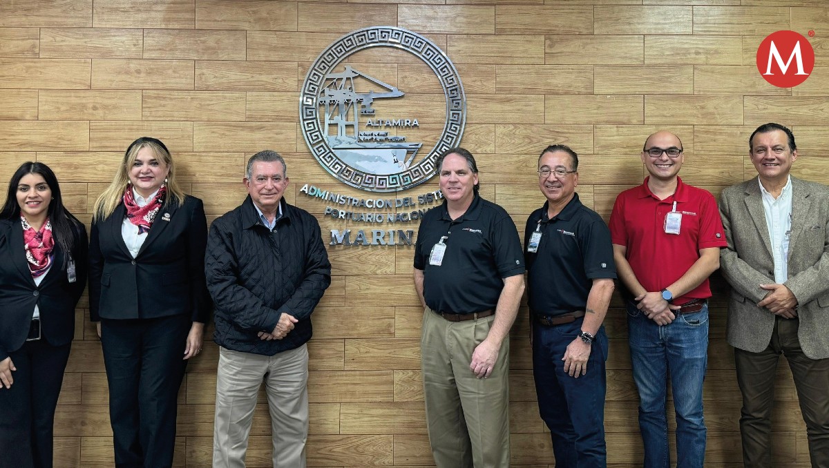 Visita de empresarios de Brownsville a las oficinas del puerto de Altamira.
