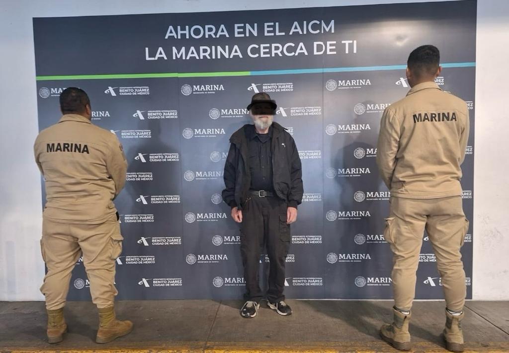Semar captura a hombre en el AICM.