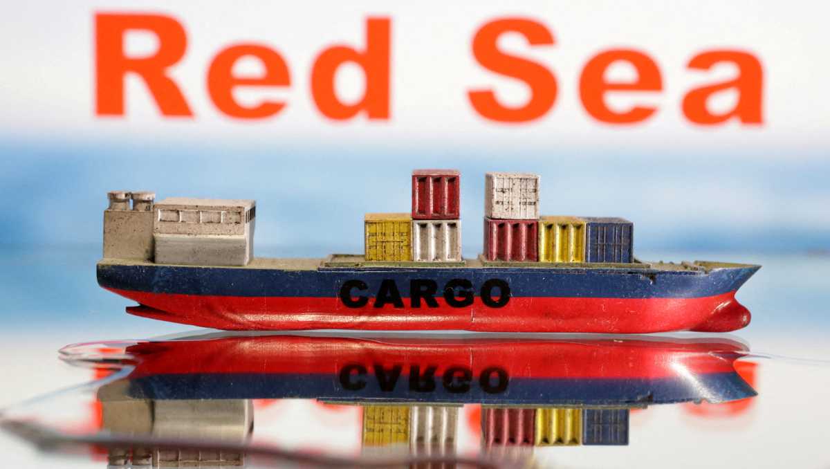 El 12 por ciento del comercio marítimo mundial pasa por el Mar Rojo, que divide el noreste africano con el Medio Oriente asiático. | Reuters