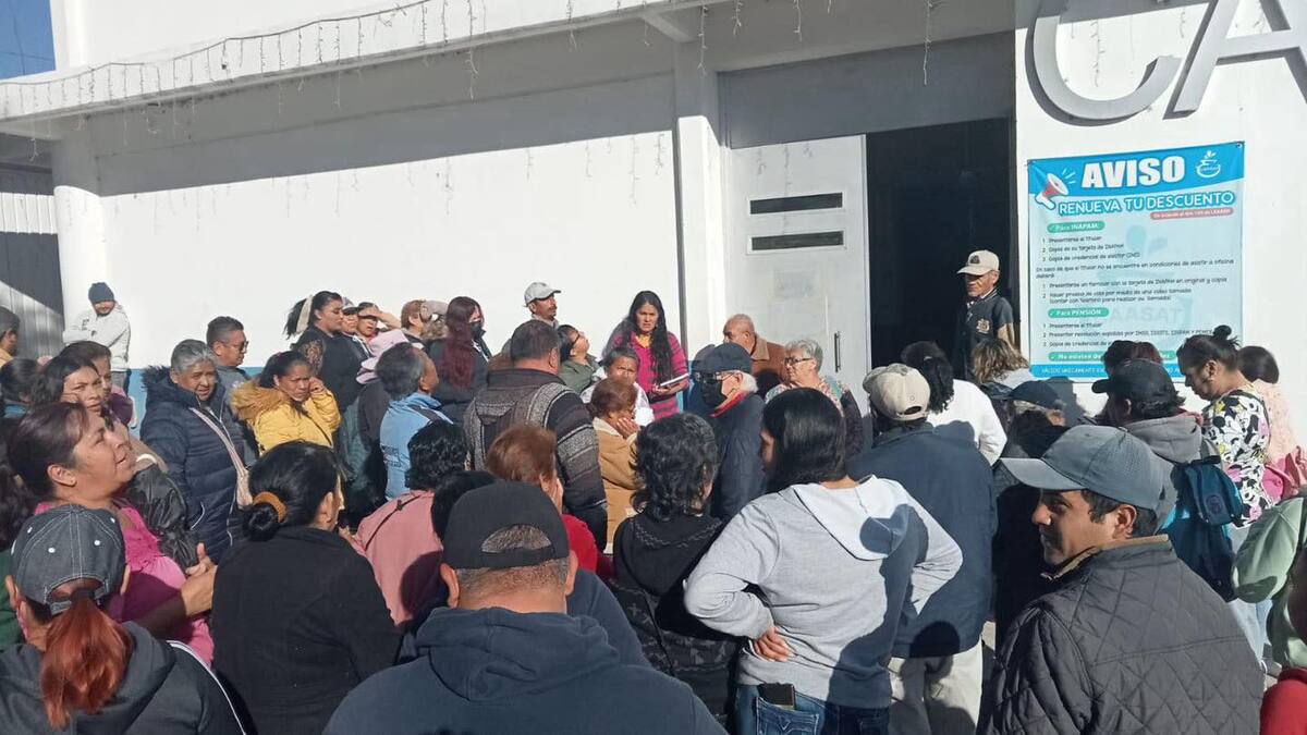 Manifestantes exigieron la destitución de Ramiro Rodríguez director de la CAASAT (Especial)