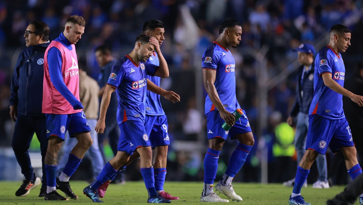 Los jugadores de Cruz Azul se centran en el partido contra FC Juárez (Imago7)