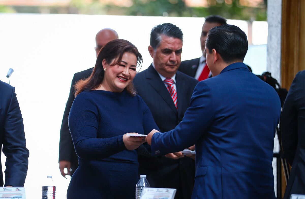 Mary Gómez.
