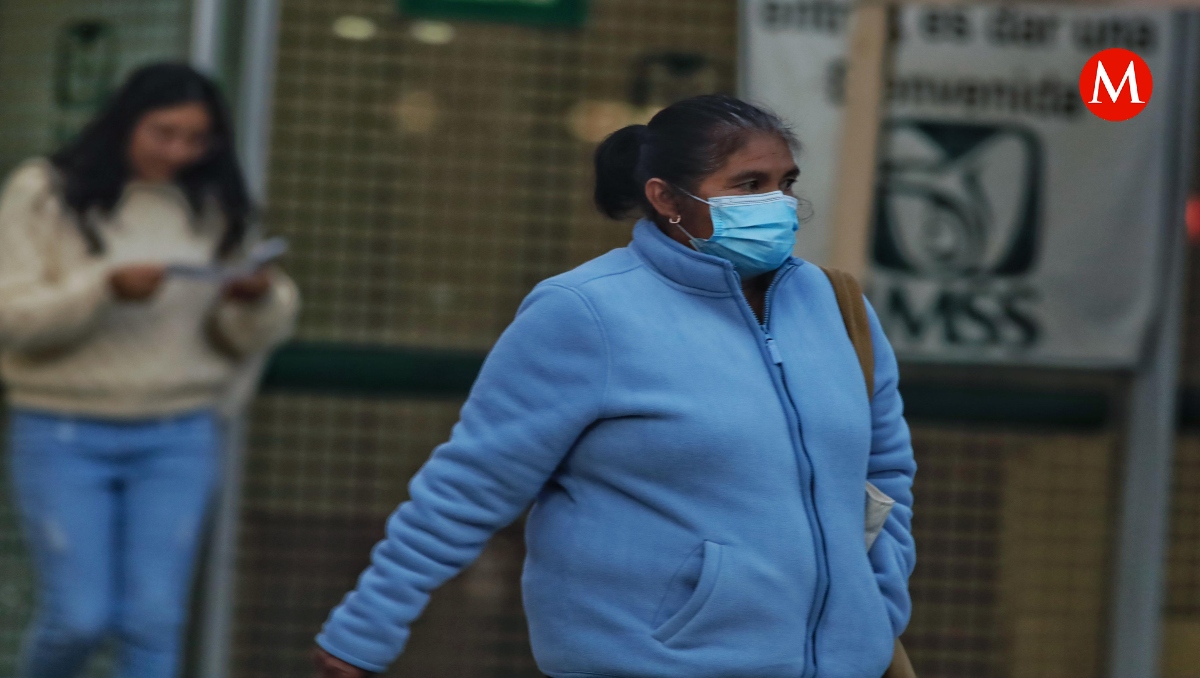 Regresa uso de cubrebocas obligatorio en hospitales del IMSS Puebla | Andrés Lobato
