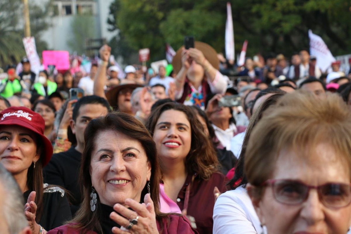 Caty Monreal acompaña a Claudia Sheinbaum en cierre de precampaña | Cortesía