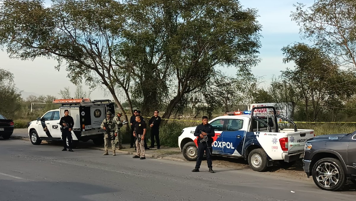 Elementos de la Proxpol de Escobedo se trasladaron hasta el sitio y confirmaron el hallazgo. Foto: Israel Santacruz