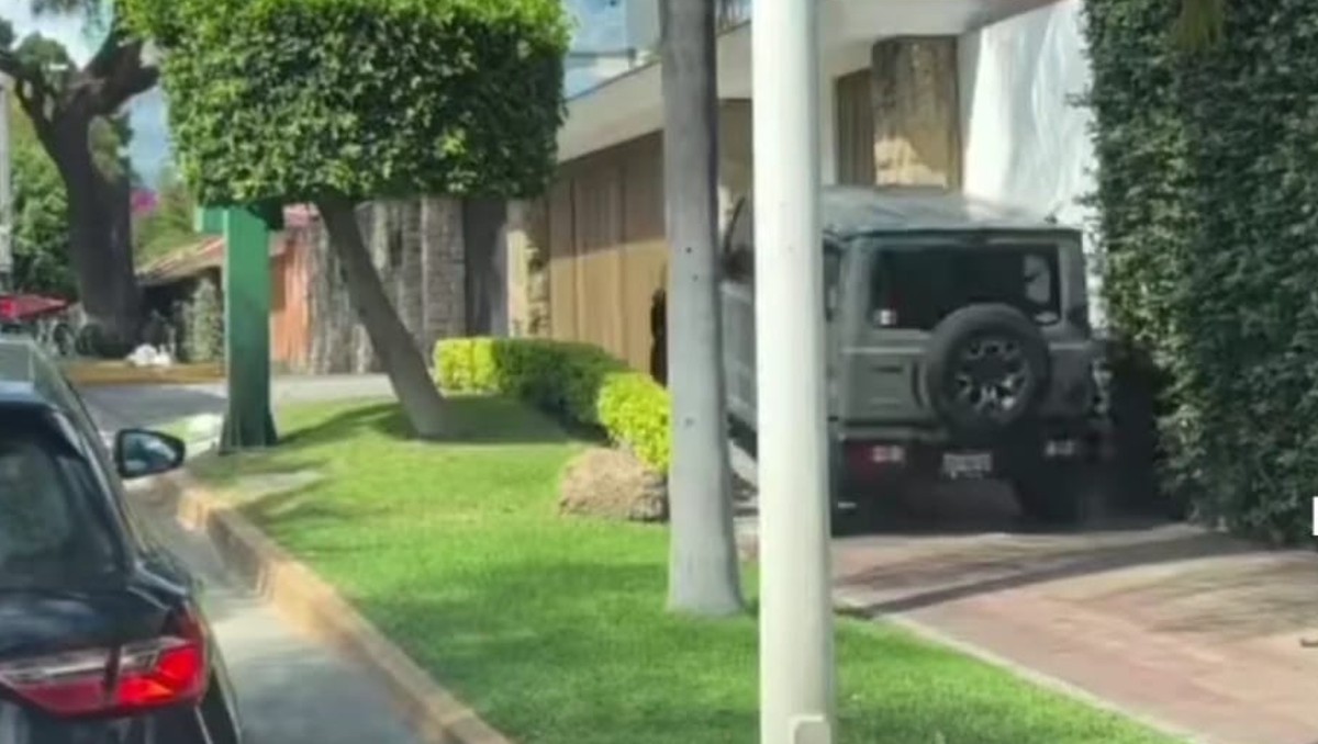 Muestran a Lord Banquetas en colonia de Zapopan, Jalisco (Especial)