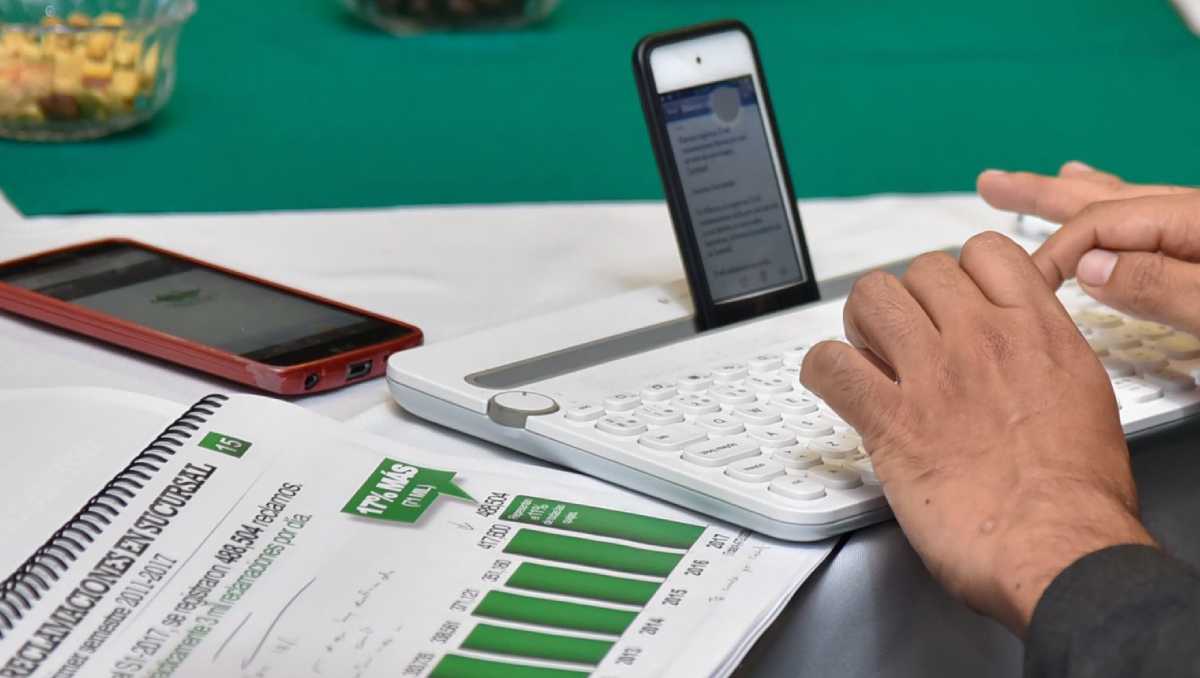 Una mujer empoderada con buen manejo financiero evitará relaciones tóxicas personales o laborales, afirma la Condusef. | Cuartoscuro