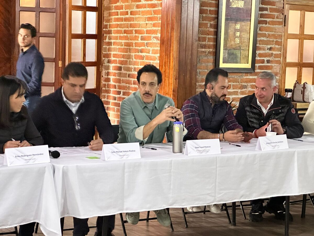 El ex gobernador de Hidalgo se reunió con miembros del Grupo Plural Independiente para los diferentes cargos de elección popular (cortesía)
