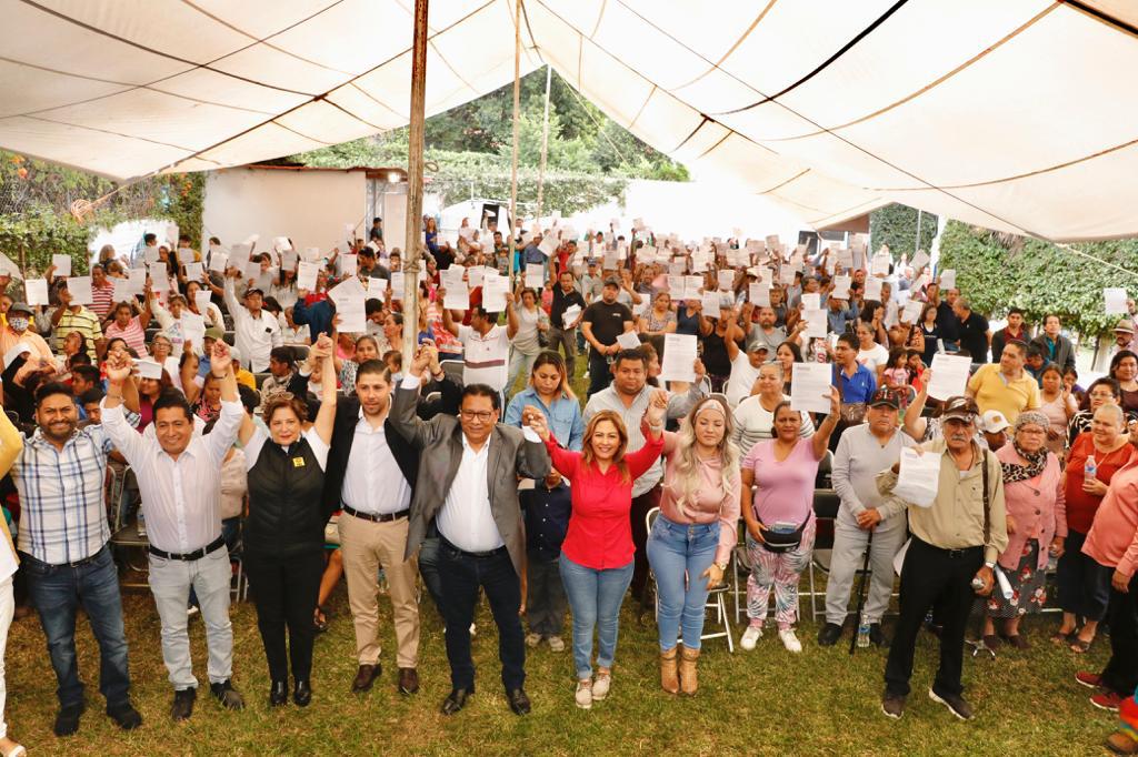 Los lideres de los Comités de la 4T mostraron sus renuncias en un evento con Lucy Meza.