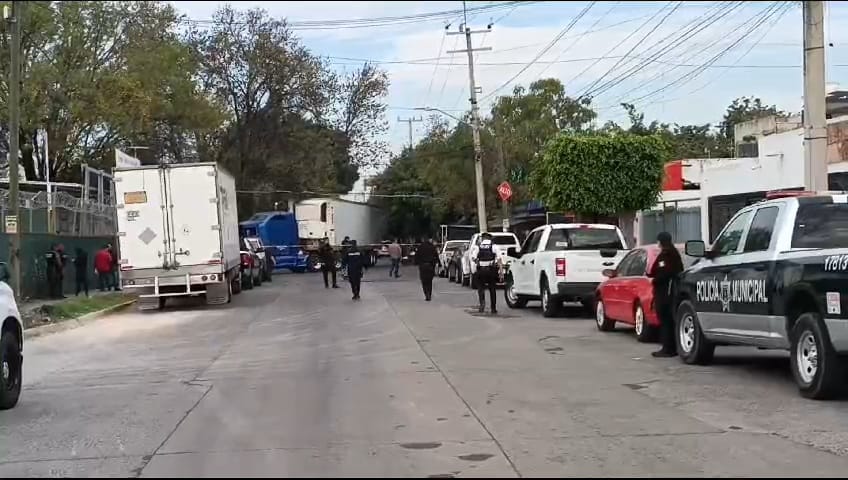 El camión fue recuperado en la colonia Álamo Industrial. (Juan Carlos Munguía)