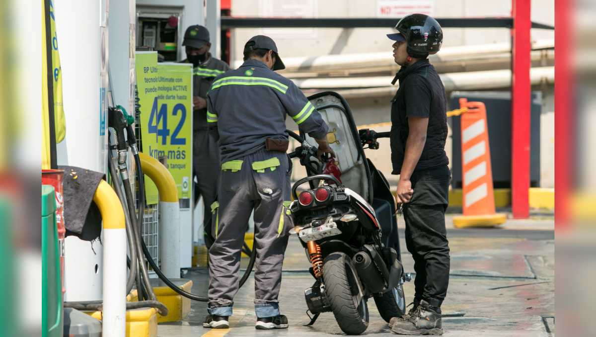 “Hacienda ha utilizado la política de combustibles para suavizar choques externos a precios de la gasolina”, dijo Citibanamex. | Cuartoscuro