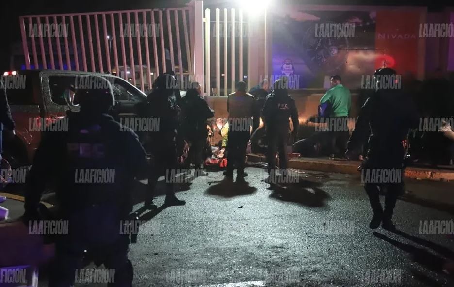 Aficionados de Monterrey atropellados en las afueras del TSM Corona