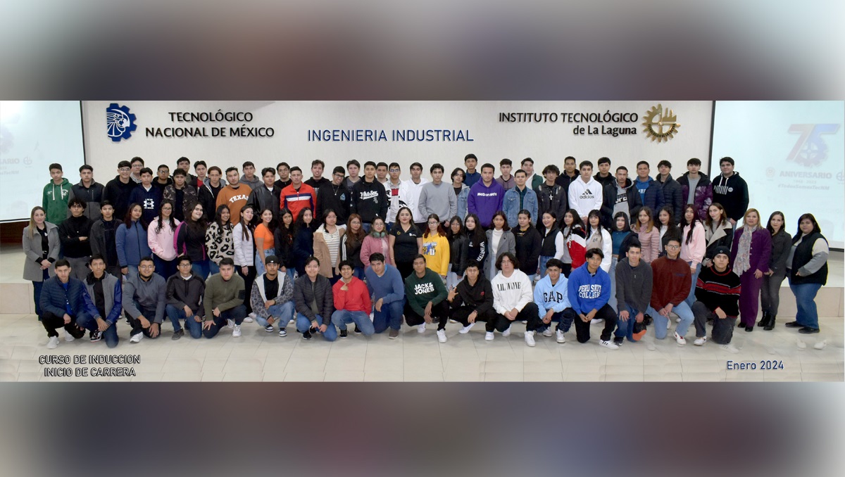 Alumnos presentes en la semana de inducción. (cortesía)