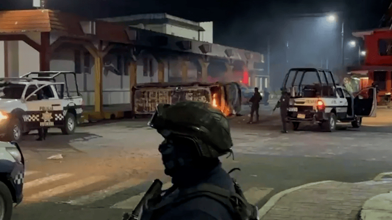 Legalizan la detención de 4 policías acusados de asesinar a un joven en Veracruz