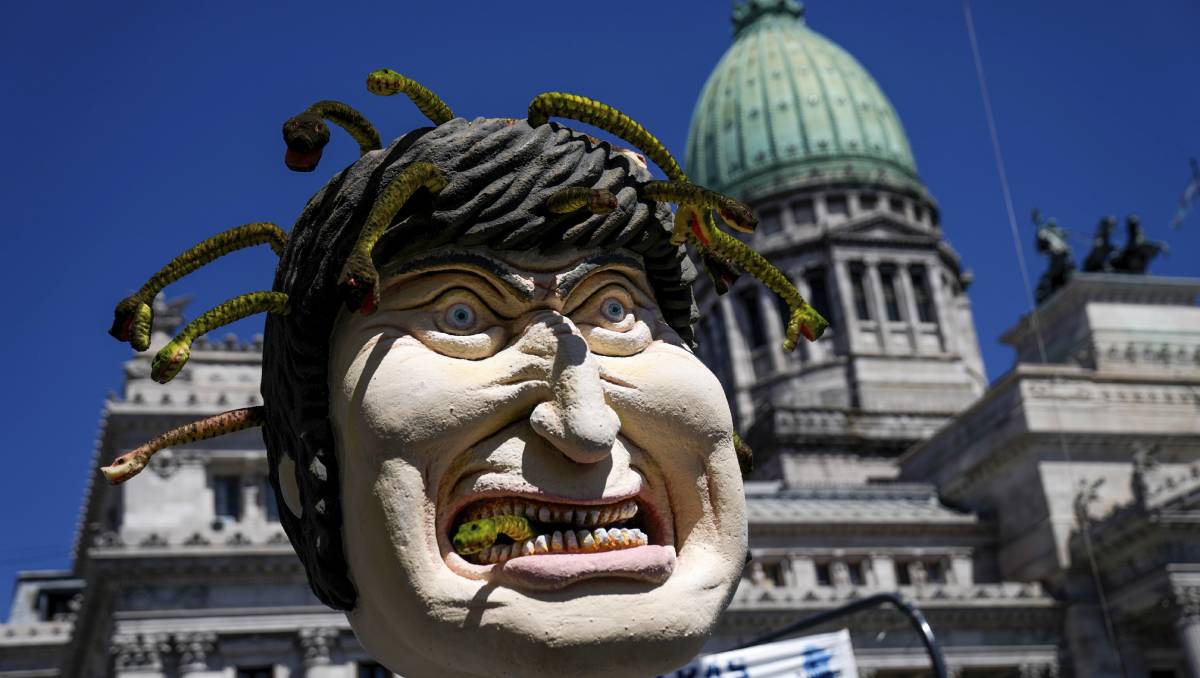 El gobierno calificó el paro nacional de "antidemocrático". | AP