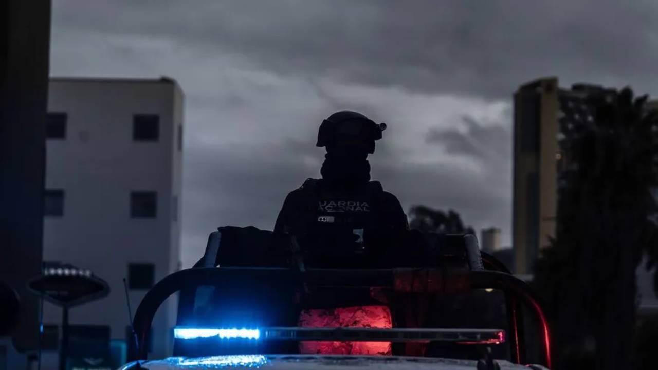 Michoacán vive ola de violencia con balaceras, ataques con drones e incendios a viviendas