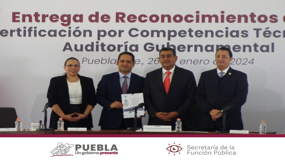 Puebla | Certifican a trabajadores de la Secretaría de Función Pública | Especial