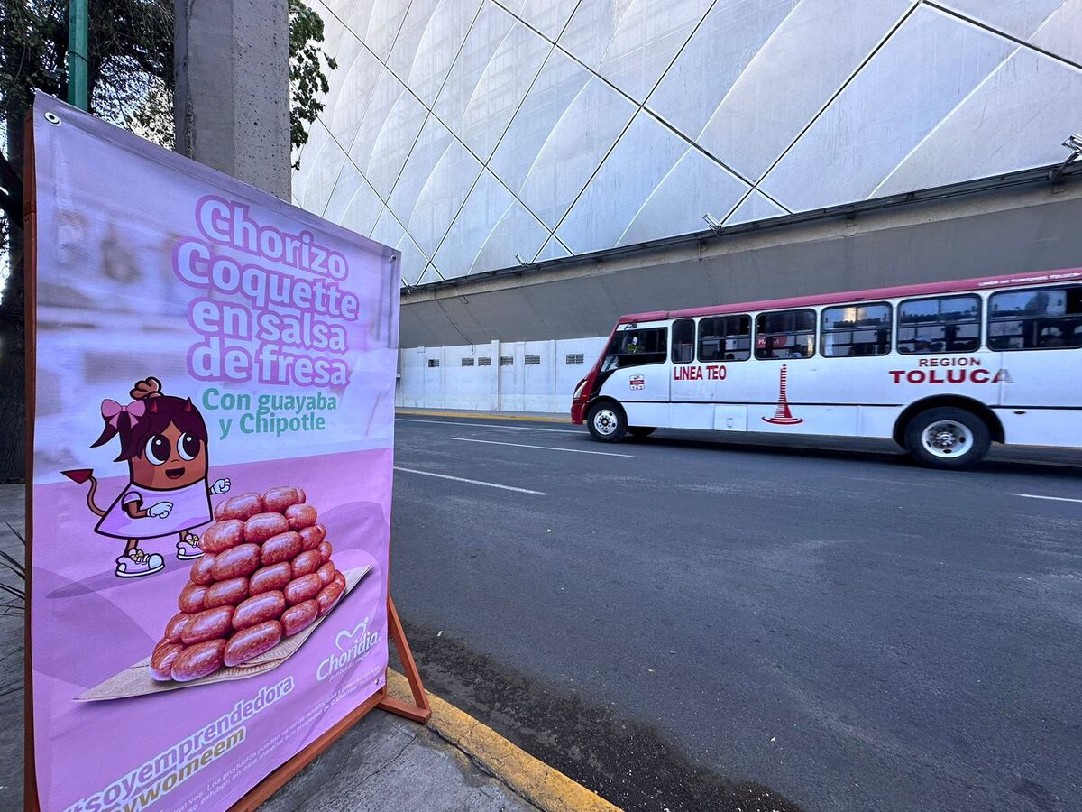 Crean chorizo 'coquette' en Estado de México. | Foto: Mario C. Rodríguez