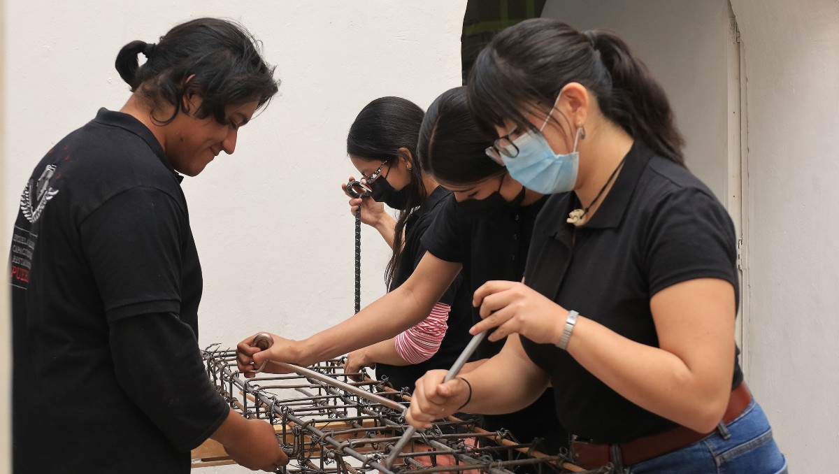 Escuela Taller, la oportunidad de aprender oficios en Puebla | Andrés Lobato