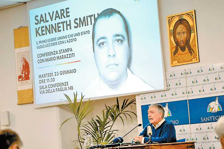 Ken Smith no murió ni entró en coma “en cuestión de segundos”. AP