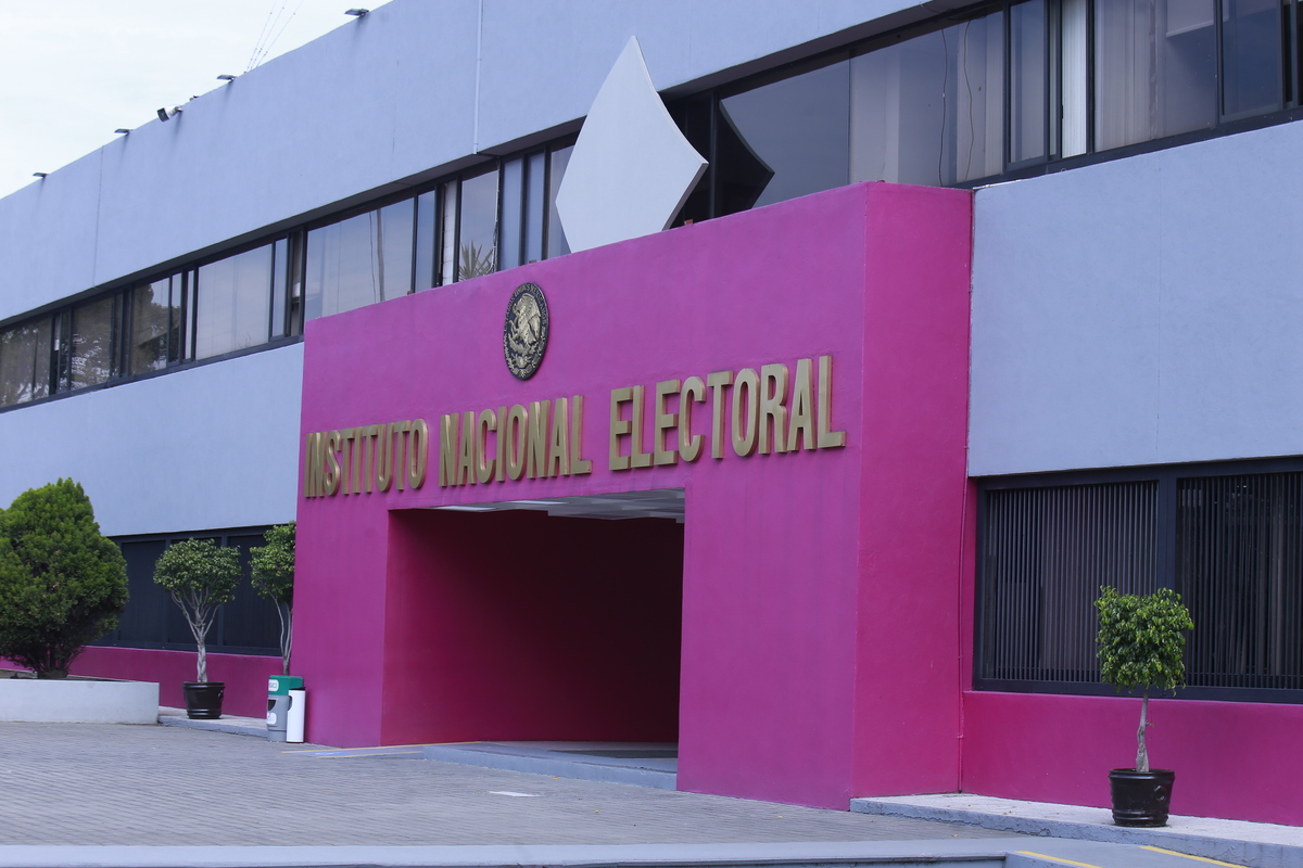 Vista externa del Instituto Nacional Electoral. | Foto: Juan Carlos Bautista