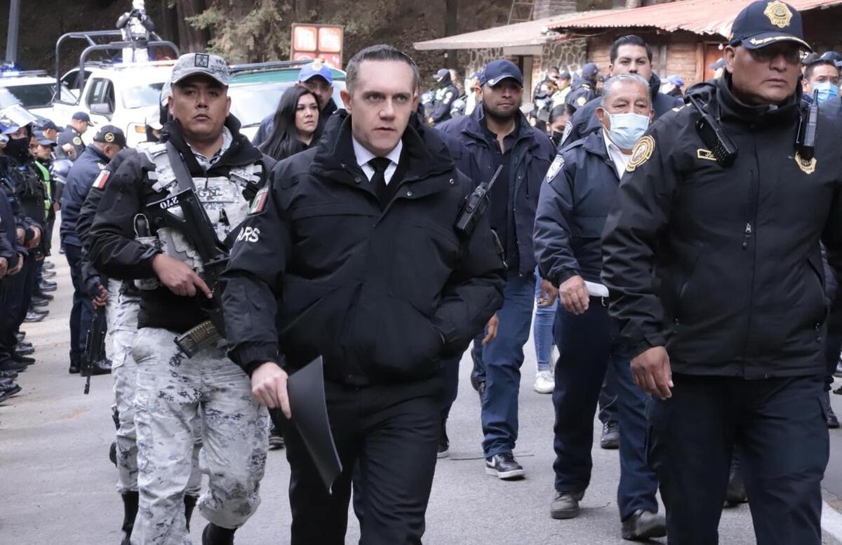 Adrián Rubalcava, alcalde de Cuajimalpa, atendió personalmente la llamada de auxilio.