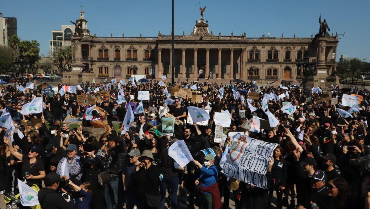 Protestan contra refinería de Cadereyta | Leonel Rocha