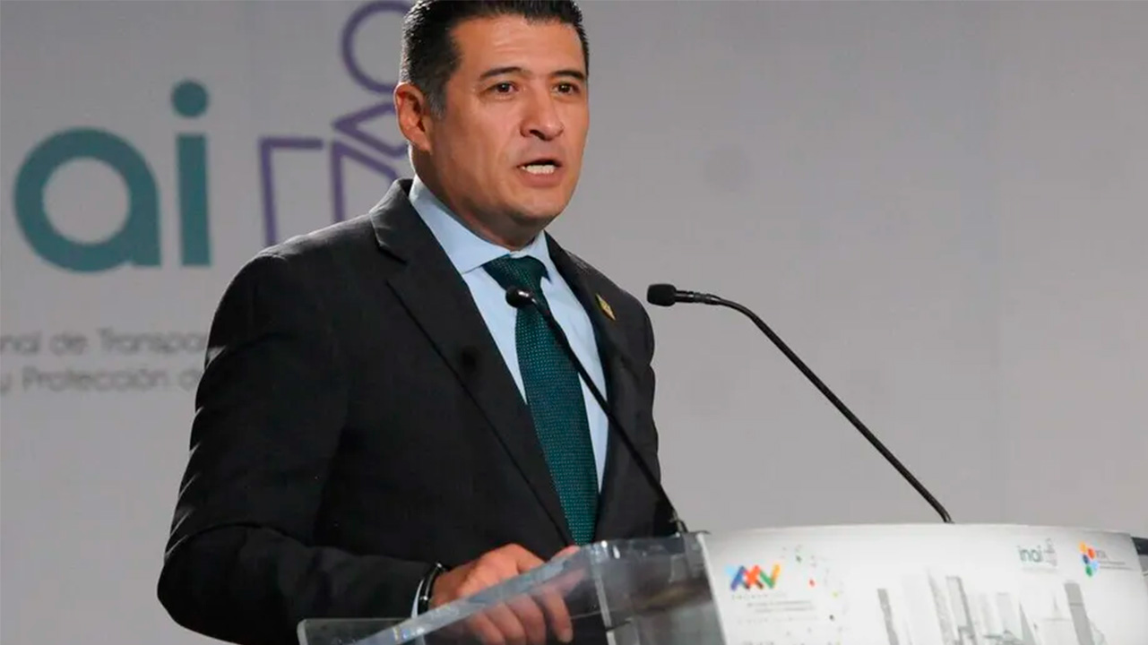 "INAI ha recibido 6 denuncias de periodistas tras hackeo": Adrián Alcalá
