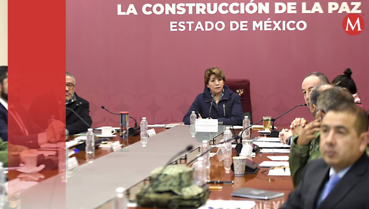 La gobernadora Delfina Gómez y colaboradores | (Especial)