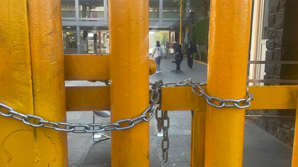 Paro de labores en Prepa 8 de la UNAM. | Lusi Alfaro