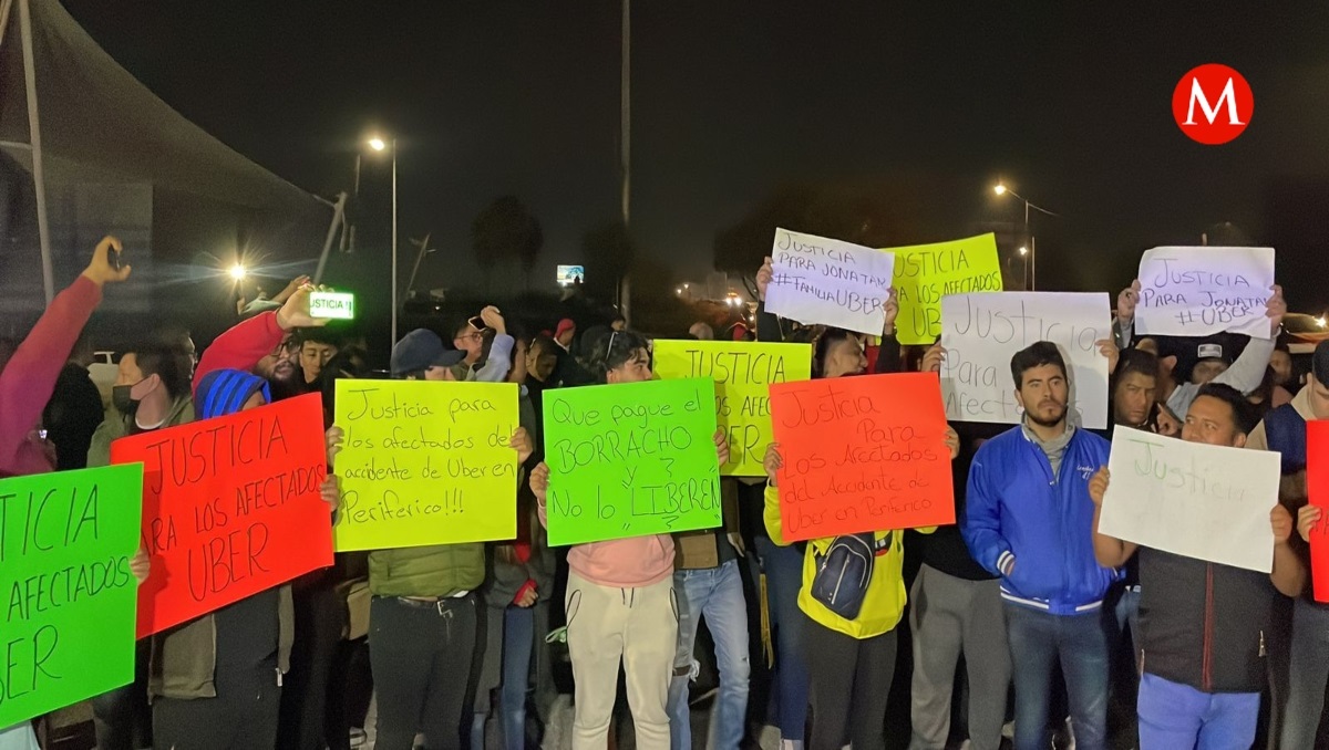 Protestan en Puebla conductores de transporte ejecutivo | EsImagen
