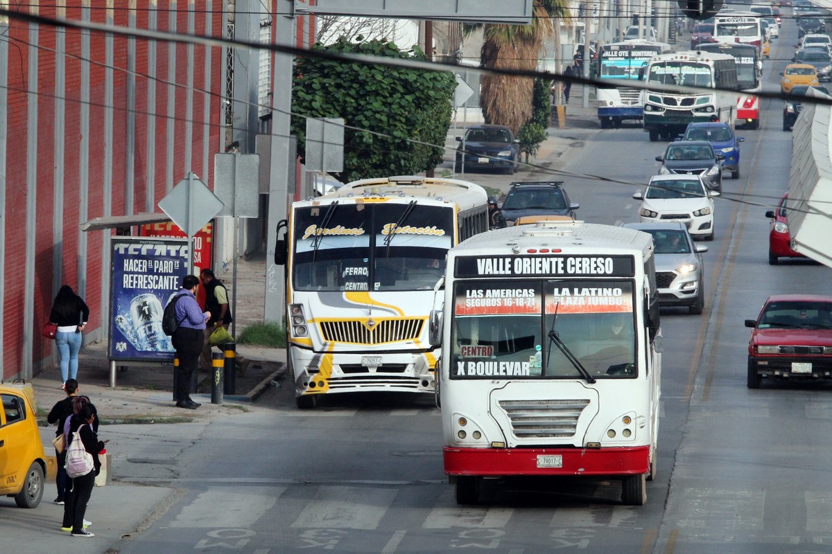 Transporte público en Torreón. (Roberto Amaya)