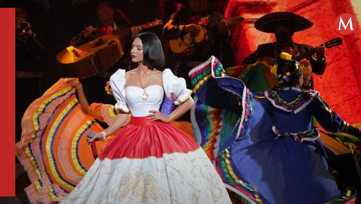 Ángela Aguilar estrena Boleros