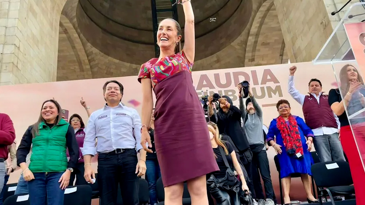 Claudia Sheinbaum asiste a reunión plenaria con diputados de Morena