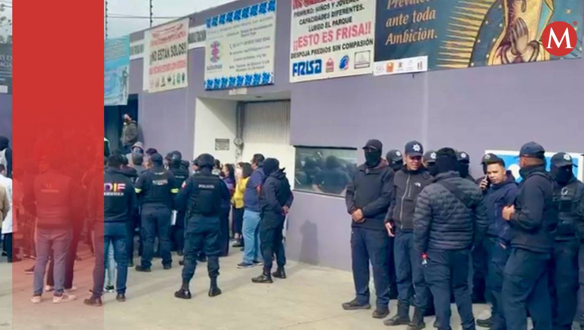 Decenas de policías llegaron al inmueble | (Especial)