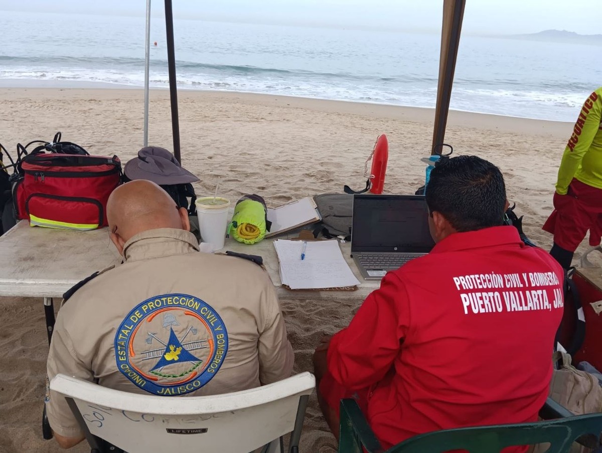 UEPCBJ continúa buscando a joven de Puebla en playa Camarones (Cortesía)