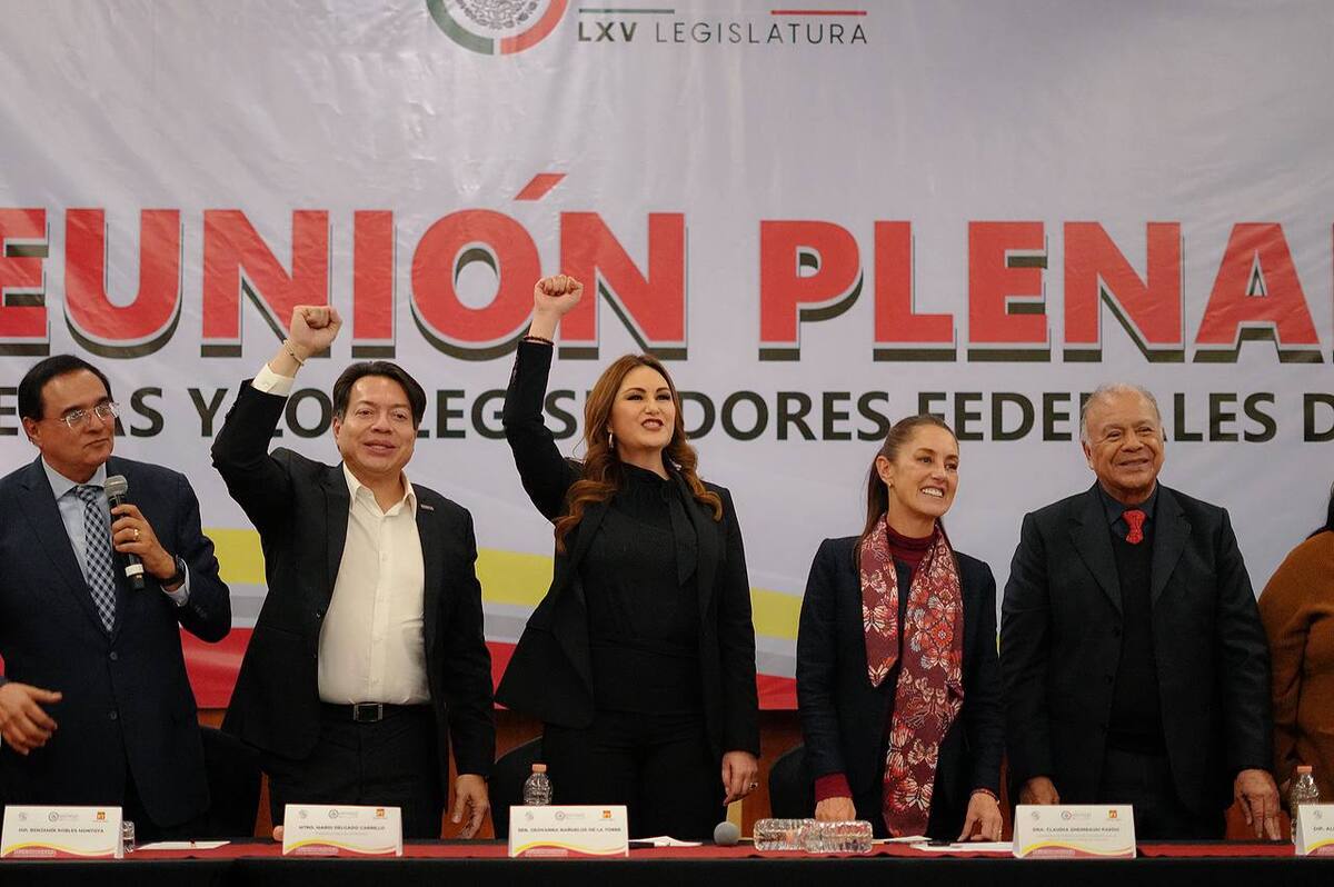 Claudia Sheinbaum y Mario Delgado se reúnen con militantes del PT. | Foto: Especial.