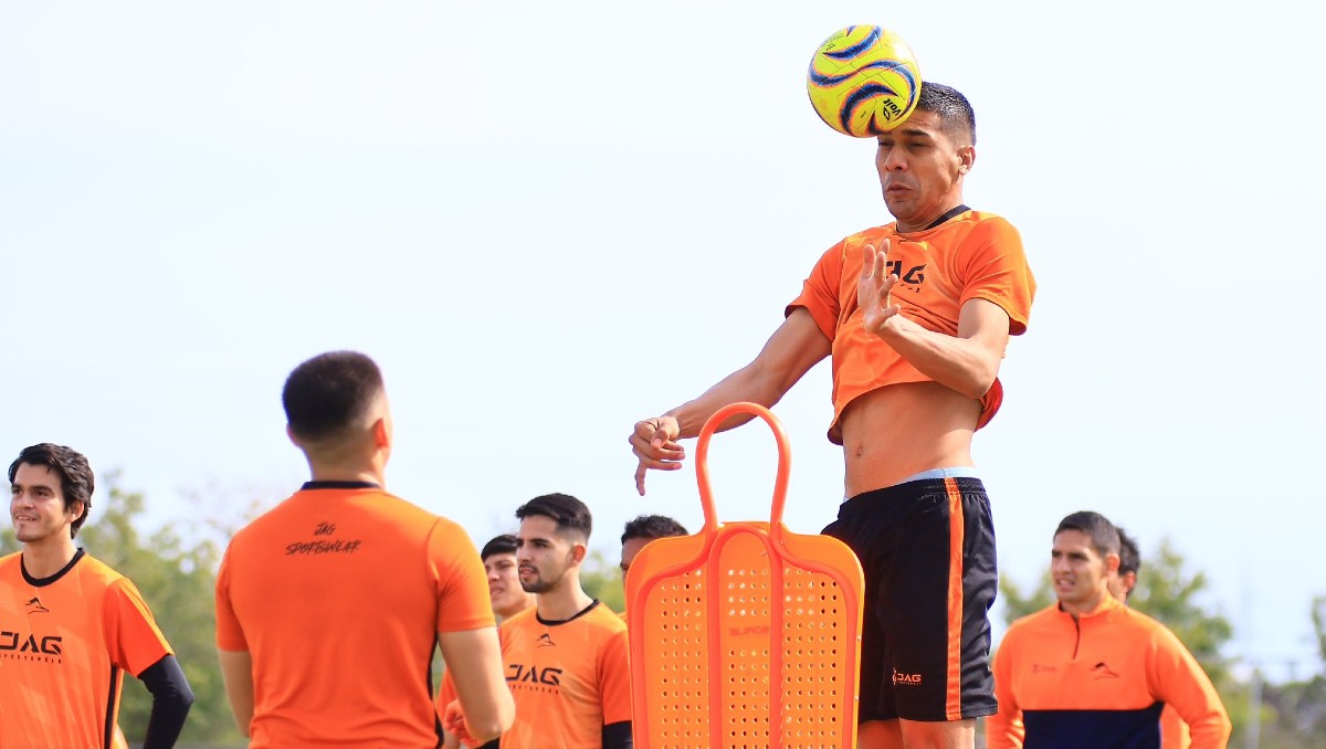 Correcaminos de la UAT se entrena en casa en 2024 ante Cancún FC.