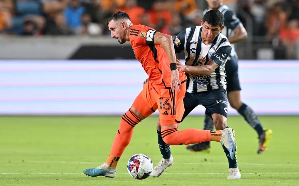 Los Tuzos jugaron en 2023 ante Houston, siendo eliminados. (Reuters)
